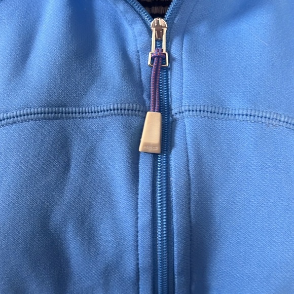 Running base layer - Picture 2 of 8